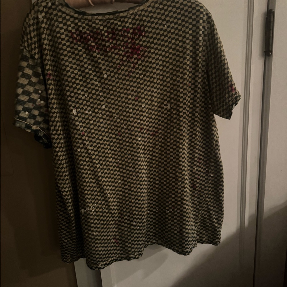 Magnolia Pearl White and Green Short Sleeve Tee - Picture 4 of 8